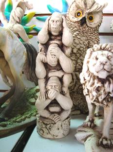 image023